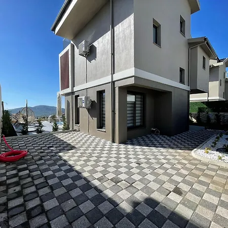 Luxury Villa In Oeluedeniz Villa