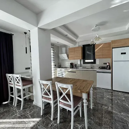 Luxury Villa In Oeluedeniz 빌라 *